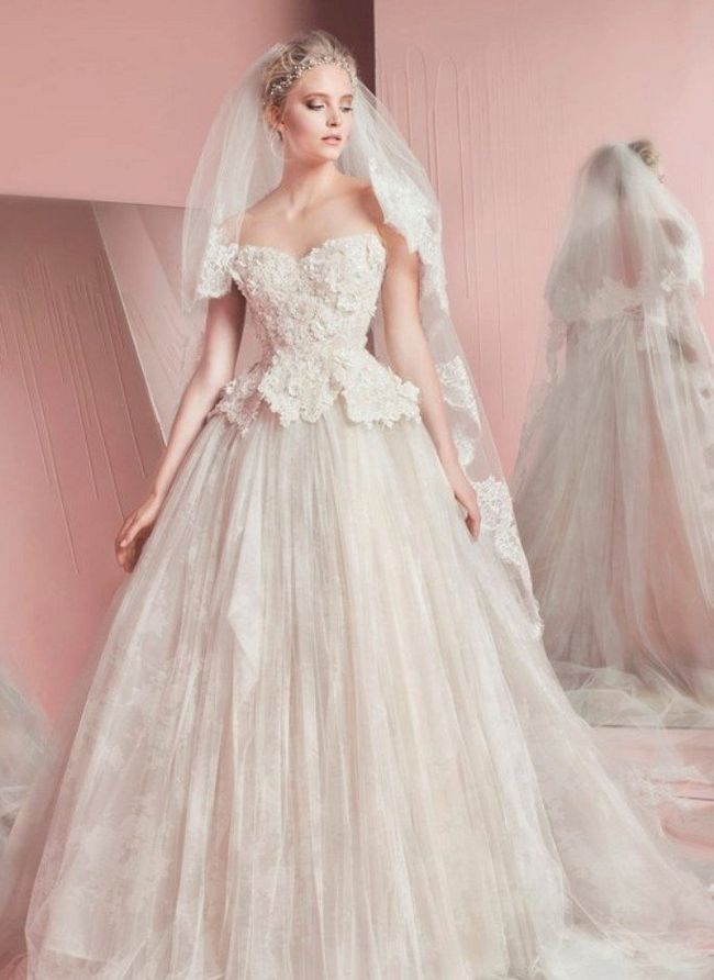 Весільне пышное платье с Кружевным верхом от ZUHAIR MURAD